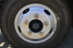 江铃 新款顺达窄体 116马力 3.265米双排栏板轻卡(国六)(JX1041TSG26)