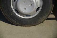 江西五十铃 翼放EC7 标准版 116马力 4.2米单排厢式轻卡(JXW5040XXYBDJB2)