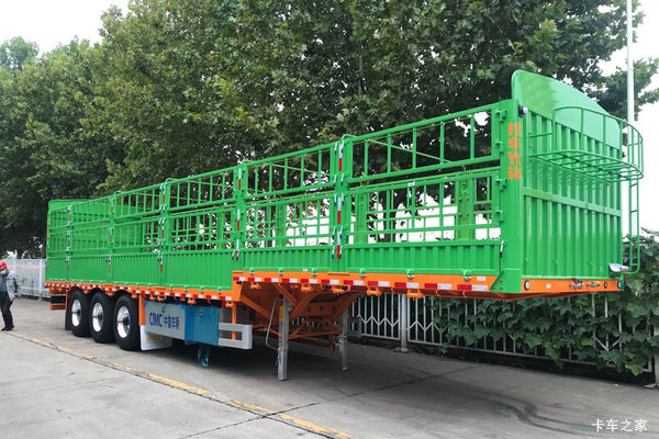中集 13米仓栅式半挂车