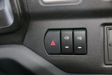 �й������ɶ����ó� ��ʨ 190���� 4X2 3.8����ж��(����)ͼƬ