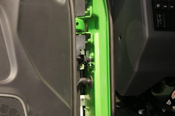 �й������ɶ����ó� ��ʨ 190���� 4X2 3.8����ж��(����)ͼƬ