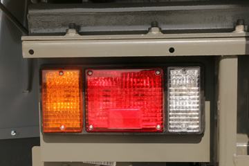 �й������ɶ����ó� ��ʨ 190���� 4X2 3.8����ж��(����)ͼƬ