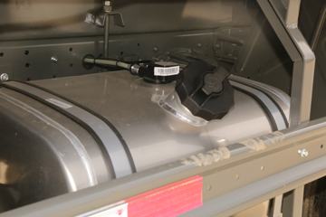 �й������ɶ����ó� ��ʨ 190���� 4X2 3.8����ж��(����)ͼƬ