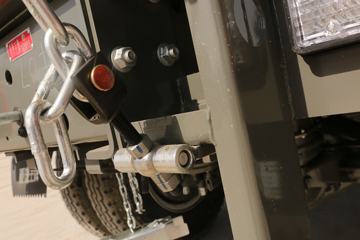 �й������ɶ����ó� ��ʨ 190���� 4X2 3.8����ж��(����)ͼƬ