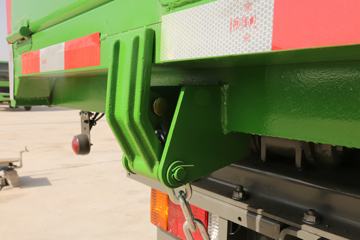 �й������ɶ����ó� ��ʨ 190���� 4X2 3.8����ж��(����)ͼƬ