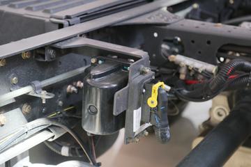 �������� ����H5�п� 240���� 4X2 6.8�������ػ���(Һ��)ͼƬ