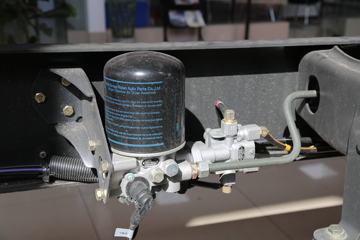 �������� ����H5�п� 240���� 4X2 6.8�������ػ���(Һ��)ͼƬ