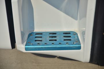 �������� ����H5�п� 270���� 4X2 9.6����ʽ�ػ���(9T����)ͼƬ