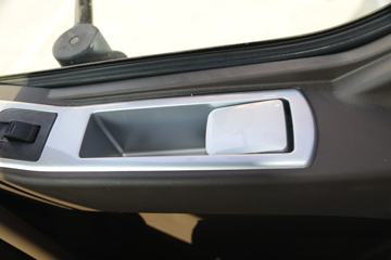 �������� ����H5�п� 220���� 4X2 6.8�ײ�դʽ�ػ���ͼƬ