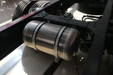 �������� ����H5�п� 240���� 4X2 6.8�������ػ���(Һ��)ͼƬ
