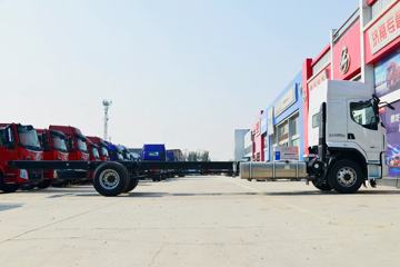 �������� ����H5�п� 270���� 4X2 9.6����ʽ�ػ���(9T����)ͼƬ