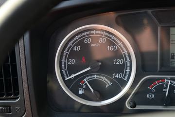 �������� ����H5�п� 220���� 4X2 6.8�ײ�դʽ�ػ���ͼƬ