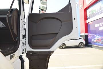 �������� ����H5�п� 270���� 4X2 9.6����ʽ�ػ���(9T����)ͼƬ