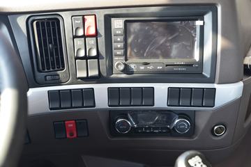 �������� ����H5�п� 270���� 4X2 9.6����ʽ�ػ���(9T����)ͼƬ