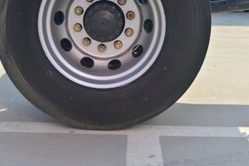 �������� ����H5�п� 270���� 4X2 9.6����ʽ�ػ���(9T����)ͼƬ
