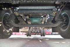 一汽解放 J6L中卡 领航版绿通240马力 4X2 6.75米仓栅式载货车(CA5180CCYP62K1L4A1E5)