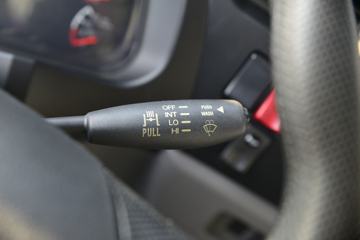 ���� ��� 220���� 6X2 4.8����ж��(DYQ3251D5CB)ͼƬ