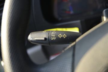 ���� ��� 220���� 6X2 4.8����ж��(DYQ3251D5CB)ͼƬ