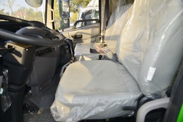 ���� ��� 220���� 6X2 4.8����ж��(DYQ3251D5CB)ͼƬ