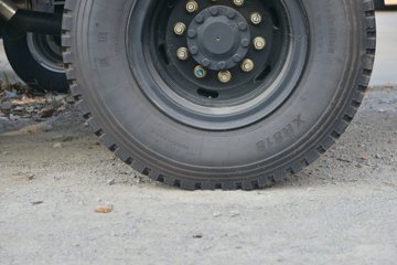 ���� ��� 220���� 6X2 4.8����ж��(DYQ3251D5CB)ͼƬ