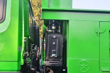 ���� ��� 220���� 6X2 4.8����ж��(DYQ3251D5CB)ͼƬ