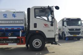 重汽HOWO轻卡底盘&nbsp;除尘车外观图片