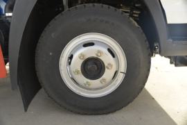 重汽HOWO轻卡底盘&nbsp;除尘车底盘图片