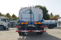 中国重汽 豪瀚N5W 220马力 4X2 洒水车(绿叶牌)(JYJ5185GSSF)