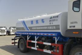 重汽豪瀚底盘&nbsp;洒水车/喷洒车上装图片