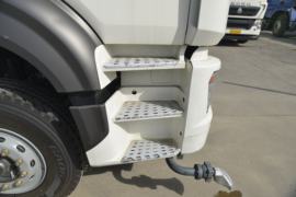 重汽豪瀚底盘&nbsp;洒水车/喷洒车外观图片