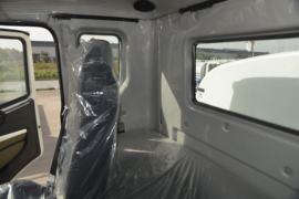 重汽豪瀚底盘&nbsp;洒水车/喷洒车驾驶室图片