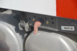 重汽豪瀚底盘&nbsp;洒水车/喷洒车底盘图片