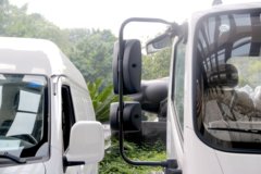 欧马可 智蓝 4.5T 4.18米单排纯电动栏板轻卡81.14kWh