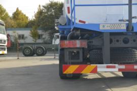 重汽汕德卡底盘&nbsp;清洗车上装图片