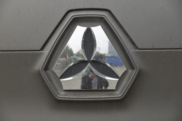 й HOWO N5Wп 220 4X2 6.75ػ(߶)(ZZ1185K5113E1)ͼƬ