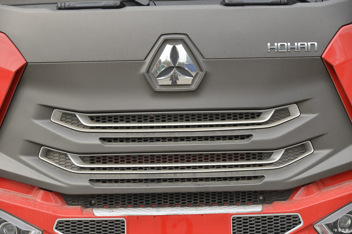 �й����� HOWO N5W�п� 220���� 4X2 6.75�������ػ���(�߶�)���                                                