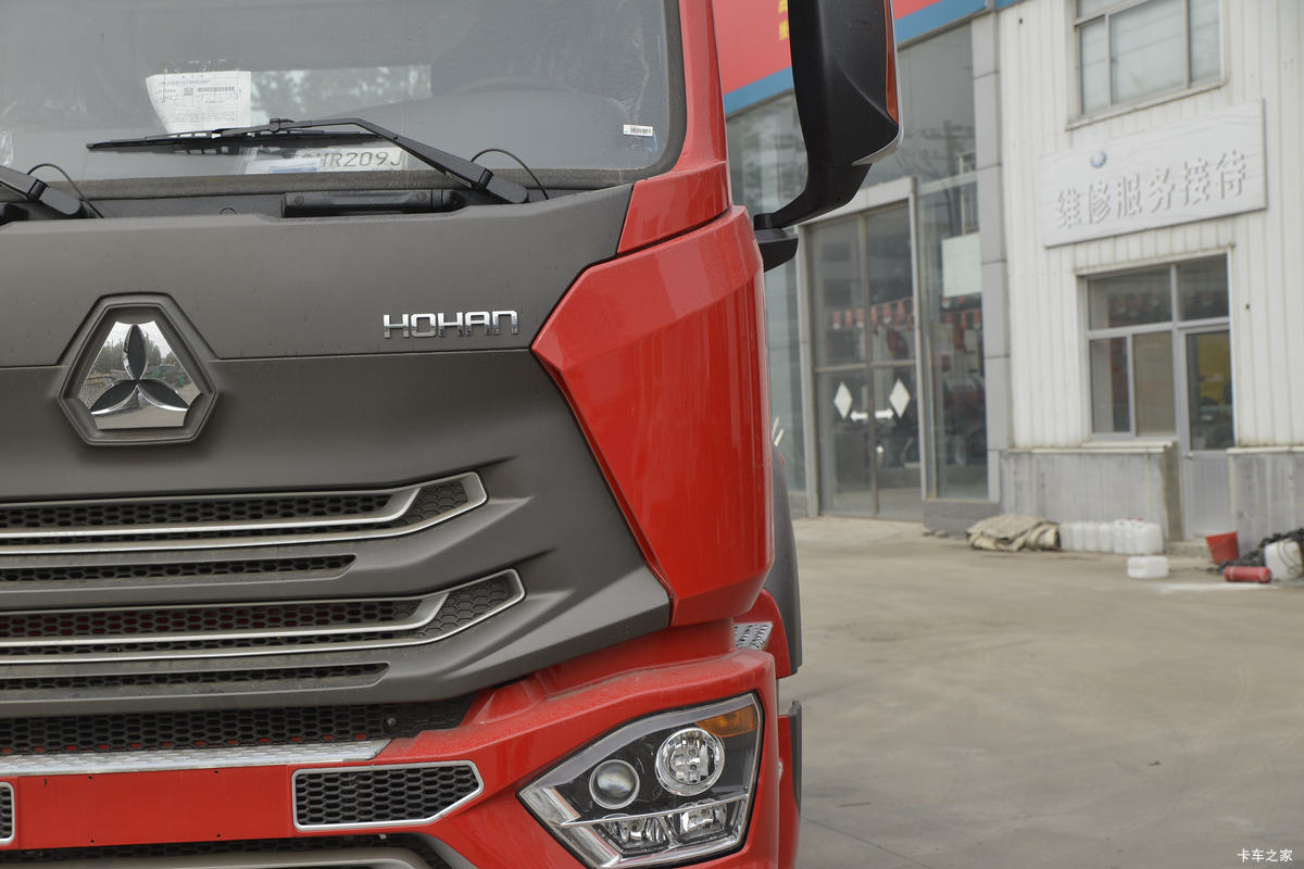 �й����� HOWO N5W�п� 220���� 4X2 6.75�������ػ���(�߶�)���                                                