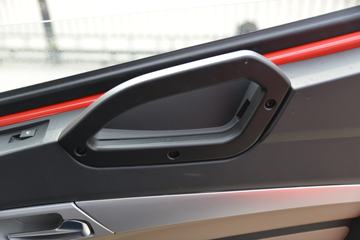 �й����� HOWO N5W�п� 220���� 4X2 6.75�������ػ���(�߶�)(ZZ1185K5113E1)ͼƬ