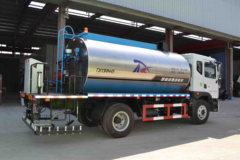 东风 多利卡D9 160马力 4X2 沥青洒布车(新东日牌)(YZR5160GLQE)