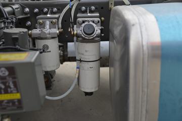 �й����� HOWO N5W�п� 220���� 4X2 6.75�������ػ���(�߶�)(ZZ1185K5113E1)ͼƬ