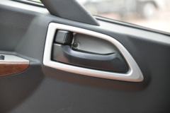 大运 新奥普力 156马力 4.12米单排栏板轻卡(CGC2043HDE33E)