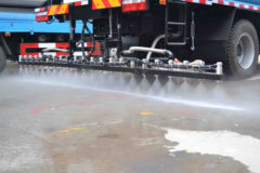 东风 多利卡D8 156马力 4X2 沥青洒布车(新东日牌)(YZR5140GLQE) 东风 多利卡D8 156马力 4X2 沥青洒布车(新东日牌)(YZR5140GLQE)