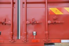 陕汽商用车 轩德翼6重卡 速运版 240马力 6X2 9.6米厢式载货车(SX5254XXYGP52)