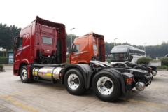 现代商用车 新一代创虎 460马力 6X4 LNG牵引车(国六)(CHM4250KPQ52NT)