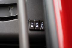 现代商用车 新一代创虎 460马力 6X4 LNG牵引车(国六)(CHM4250KPQ52NT)