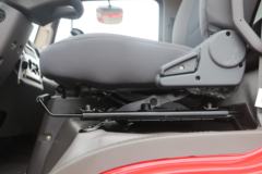 现代商用车 致道700M 220马力 6X2 4.7米自卸车(CHM3240QPA48V)