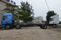福田 欧曼GTL 6系重卡 质享版 280马力 6X2 9.6米栏板载货车(BJ1259VMPKP-AA)