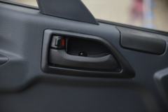 解放 虎VN 110马力 4.21米单排厢式轻卡(保温箱)(CA5040XXYP40K50L1E5A84)