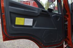 解放 虎VH 190马力 5.4米排半仓栅式轻卡(CA5140CCYP40K62L5E5A85)