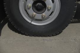 重汽HOWO轻卡底盘&nbsp;洒水车/喷洒车底盘图片